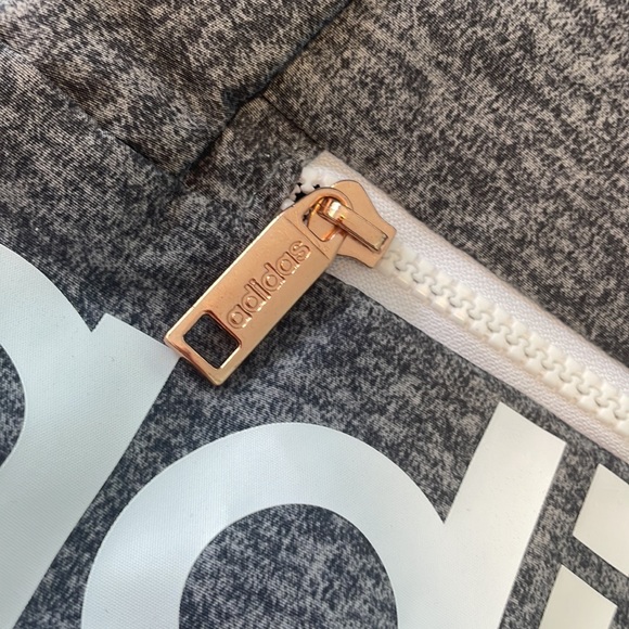 NWT Adidas Linear Mini Backpack grey/white - Picture 9 of 10